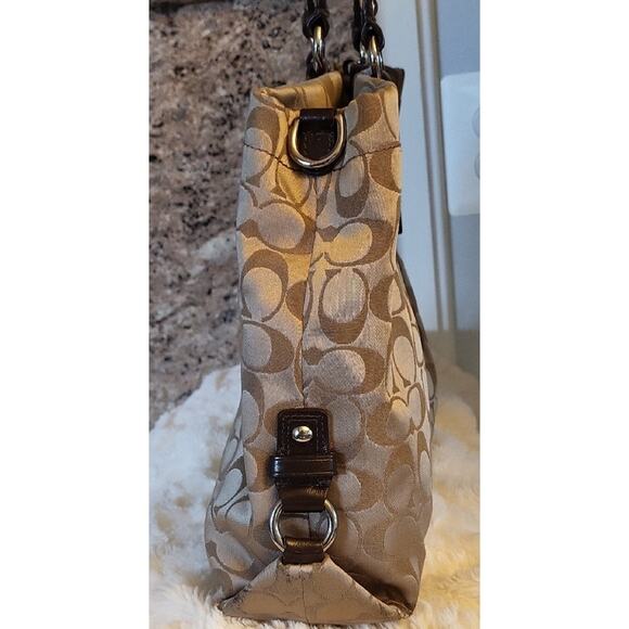 Coach Brown and Tan Leather Shoulder Bag F15510 - Picture 8 of 16